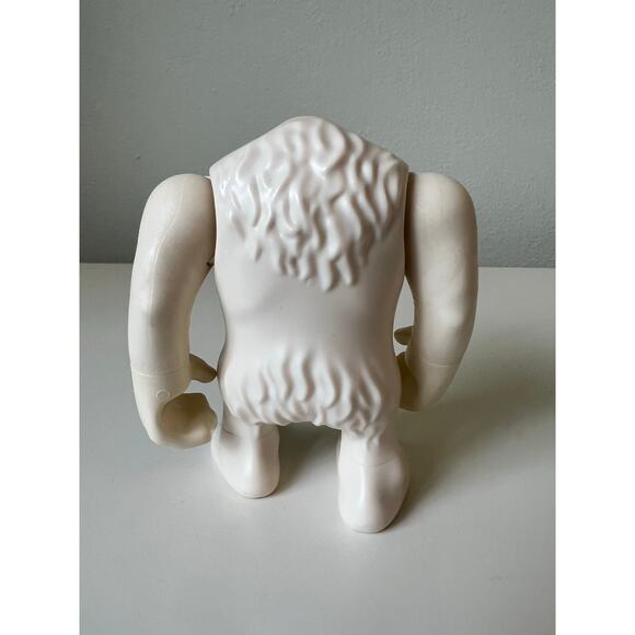 Playmobil Magic 9473 Yeti 4" Snow Monster White 2018 Replacement Cake Topper - Picture 2 of 4